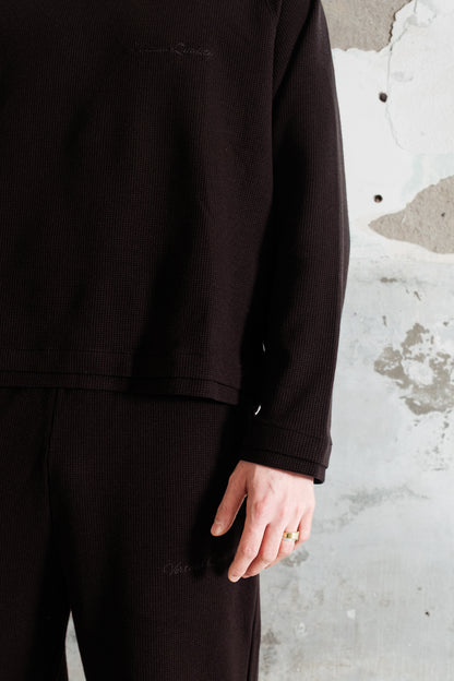 WAFFLE LONGSLEEVE - ONYX BLACK